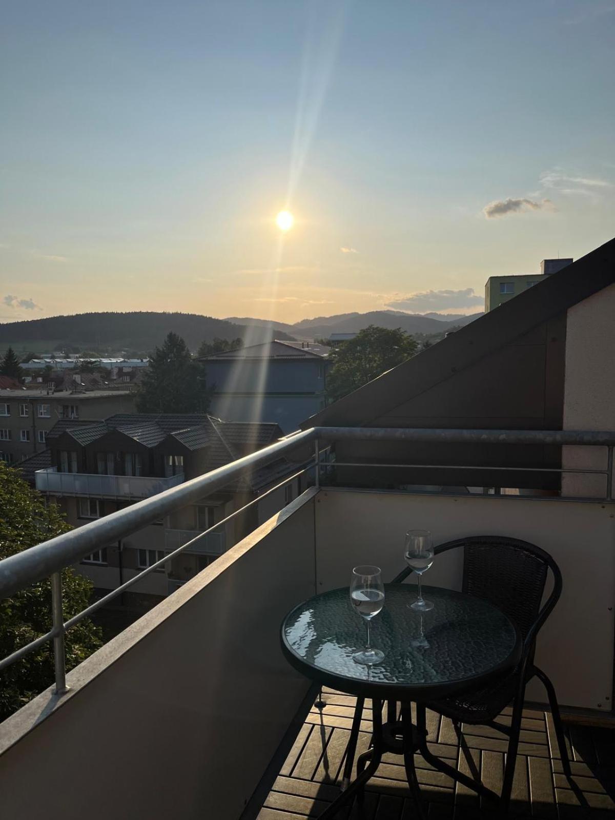 Tranquille Inn Apartment Kysucke Nove Mesto Esterno foto